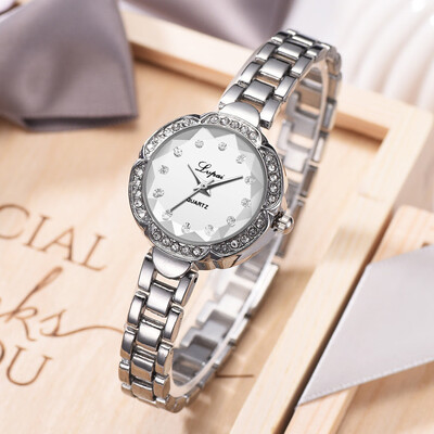 

RM European Beauty Simple Casual Fashion Small And Delicate Bracelet Watch Single