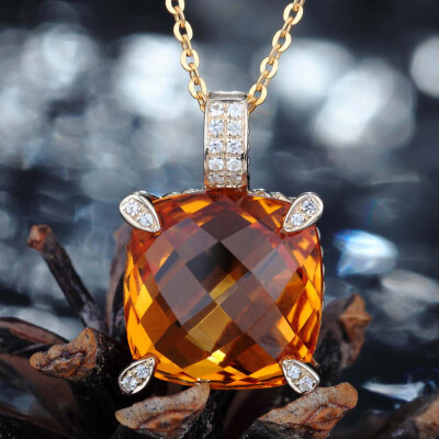 

Fine Jewelry Cushion Pendant Necklace For Women Party Diamond Jewelry