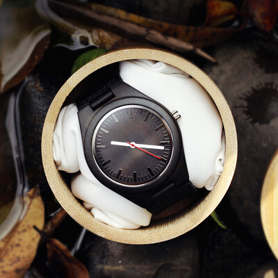 

Creative Design of black wooden watch handmade bamboo watch box watch when Qixi Festival commemorates the translation of gift Enme
