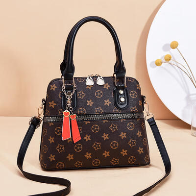 

Womens bag 2019 summer new bag female Europe&America big bag fresh fashion womens bag shoulder bag