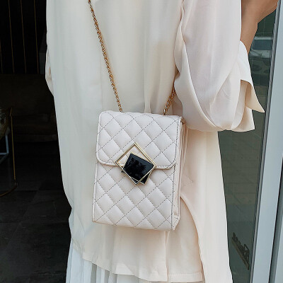 

Summer new small bag handbags new 2019 tide Korean version of the wild Messenger bag fashion mini rhombic chain bag