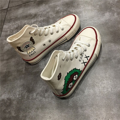 

In summer of 2019 new trendy shoes were used by to help students wi Korean canvas shoes in Korean version of female el i