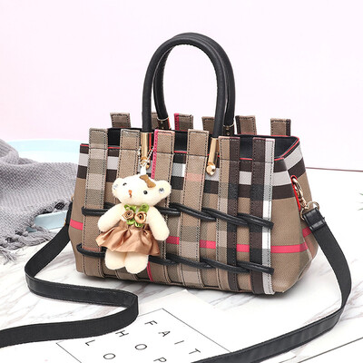 

2019 spring new one-shoulder female bag color stripes European&American fashion handbags ladies handbags