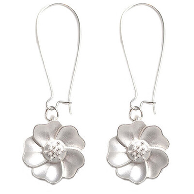 

New White Flower Earrings Female Long Temperament Personality Exaggerated Earrings Jewelry Wholesale