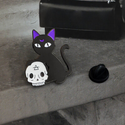 

Bad Witch Pin Crystal Ball Witch Hands Black Cat Skull Head Pin Set Hard Enamel Pin Halloween Jewelry