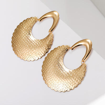 

Geometric Exaggerated Big Earrings Oorbellen V Shape Smooth Metal Dangle Drop Earrings For Women Earings Fashion Jewelry 2019