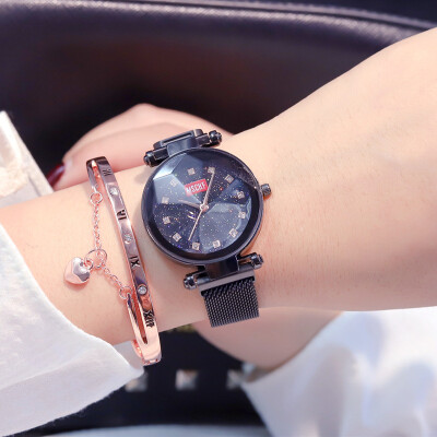

2019 New Fashion Diamond Ladies Watch Luxury Starry Sky Women Geometric Surface Clock Magnetic Mesh Waterproof Girl Wristwatches