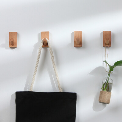 

Mercures small Nordic Elm hook square