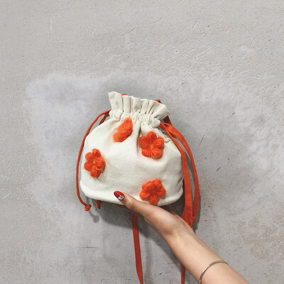 

Small fresh Sen girl bag bag female 2019 new ins Japanese wild flower canvas shoulder Messenger bag