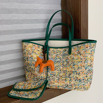 

Autumn 2019 Korean version of the new Plaid tweed small breeze Tote bags fashion shoulder shopping bags