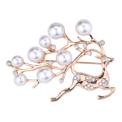 

Fashion Exquisite Brooches New Arrivals Cute Running Deer Brooches Pins For Women