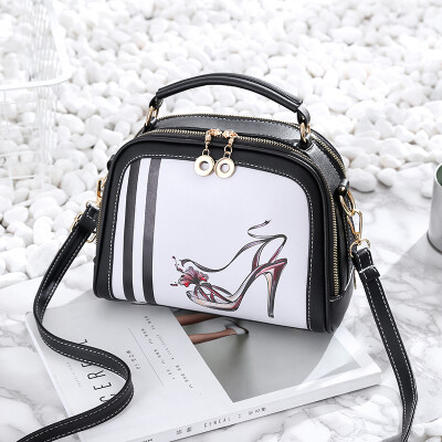 

Womens new Korean fashion Joker ladies personality explosions girl shoulder Messenger bag