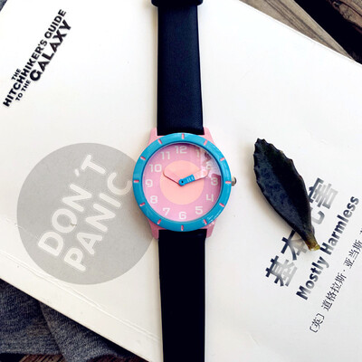 

Enmex Creative Design Colorful Geometric Patterns Colorful Fresh Girl Watch