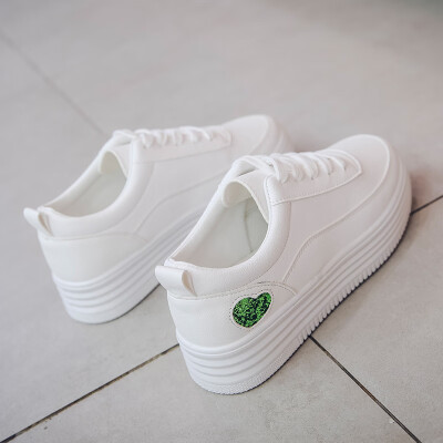 

Small white shoes women 2019 autumn new Joker thick soled shoes platform shoes Korean ulzzang sneakers womens summer