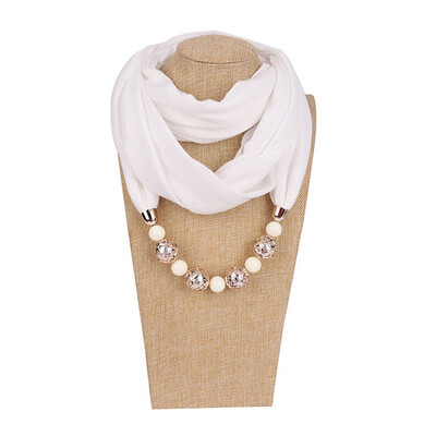 

Retro Ethnic Unique Scarf Necklaces Resin Beads Pendant Neckerchief Statement