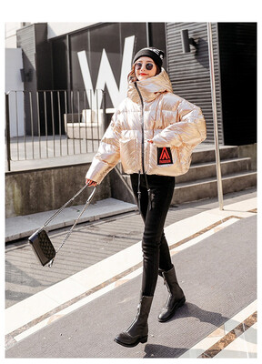 

2018 winter new solid color short hooded womens down jacket 90290