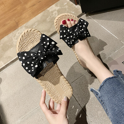 

Ins slippers women wear Xiabai fashion flat soles