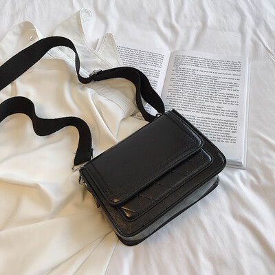 

Chic Lingge casual hit color shoulder Messenger bag 2019 new Korean fashion simple wild broadband small square bag