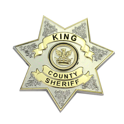 

Uniform Star King County Letter Badge Brooch Gaes Cosplay Lapel Pin Brooches