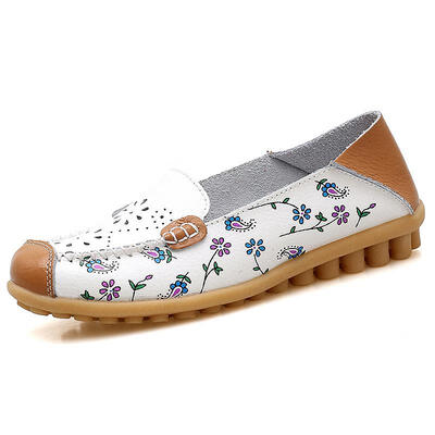 

Fast delivery 2019 Casual Women Flats Shoes Summer Female Shoes Slip on Casual Platform Leather Shoes Women Balck Big Size