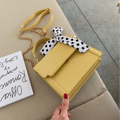 

New female 2019 new product Korean version 100 texture scarves hand-held small square bag Fugu Port style oblique satchel bag