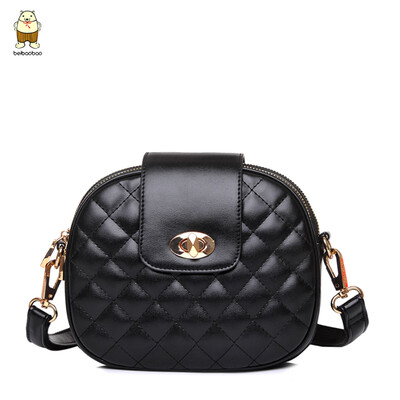 

On the new small bag girl 2019 new messenger bag fashion Joker student Lingge shoulder bag