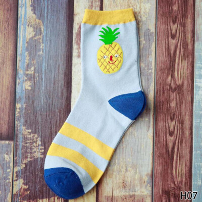 

Beauty Cotton Jacquard Fruit Socks Women Lovely Striped Avocado Food Socks Dot Point Cute Funny Winter Socks