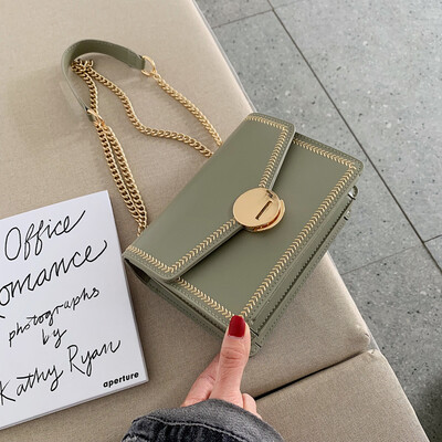 

Summer new solid color bag female 2019 new Korean version of the wild single shoulder slung fashion lock chain small square bag