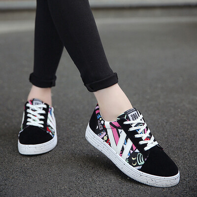 

2019 summer mens canvas shoes breathable wild casual tide shoes Korean version of the trend of lovers shoes shoes color flower shoes