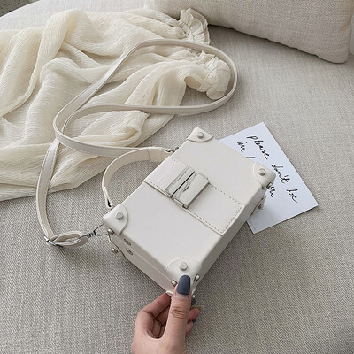 

Summer green box bag female 2019 new Korean version of the wild single shoulder slung fashion portable texture small square bag