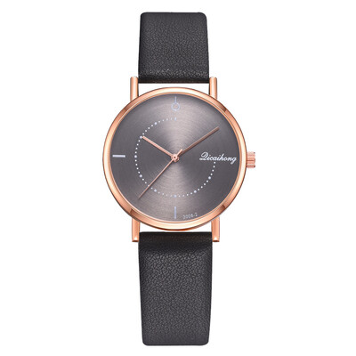 

Fashion temperament ladies watch PU belt casual fashion watch spot