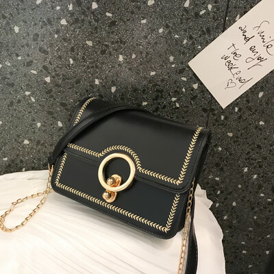 

2019 new casual wild fresh temperament embroidered line Messenger bag female fashion simple sewing thread chain shoulder bag