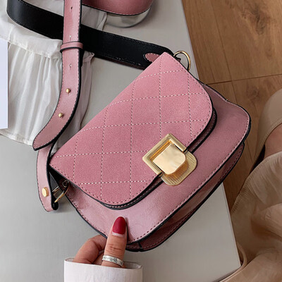 

Retro buckle saddle bag woman 2019 new small bag leisure 100 lap broadband oblique span package single shoulder bag