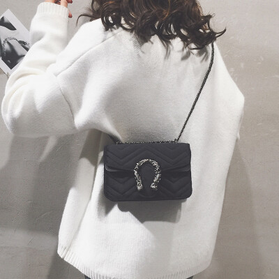 

Chic chain bag female 2019 new Korean fashion velvet small square bag simple wild single shoulder Messenger bag tide