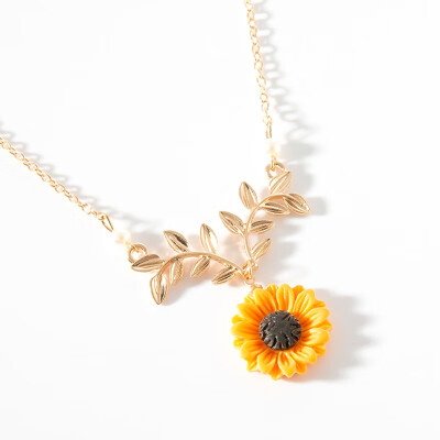 

Hot Selling Jewelry Creative Sunflower Necklace Leaves Flower Pendant Sweater Long Chain for Christmas Gift