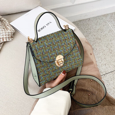 

Small bag female new Korean version of the small square bag fashion lock buckle shoulder bag Messenger bag tide