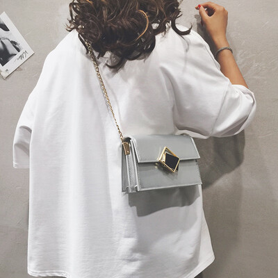 

Advanced sense French niche mini 2019 new tide chain fashion simple foreign gas lock chic diagonal shoulder