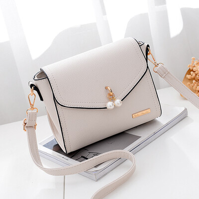 

New fashion simple Baitao lady Chao Korean version of one-shoulder oblique Bag Small Square Bag Girl