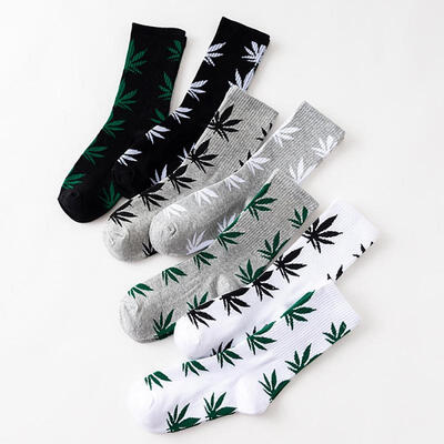 

Cotton Harajuku Skateboard Hip Hop Maple Leaf Socks Unisex Street Boat Socks For Couples Men Women 7 Pairs