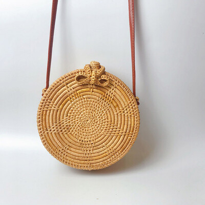 

Tailored Circle Handwoven Bali Round Retro Rattan Straw Beach Bag Crossbody
