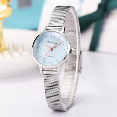 

RM Fashion Simple Exaggerated Digital Scale Convex Mesh With Quartz Female Watch