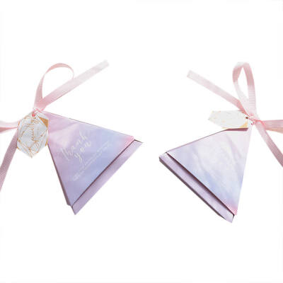 

New creative wedding wedding supplies high-grade double of triangle candy box European pink candy box