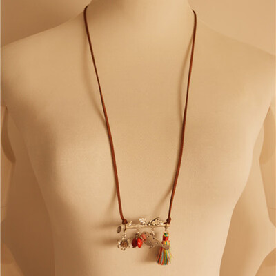 

New Japanese And Korean System Small Fresh Female Bird Flowers Flow Red National Wind Long Necklace Sweater Chain
