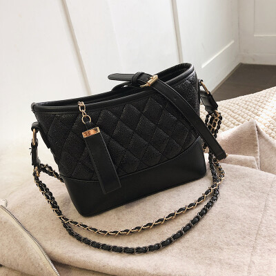 

Shangxin advanced Lingge chain bag girl 2019 early spring Korean version of chic oblique satchel 100 take one shoulder stray bag