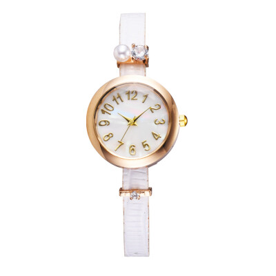 

Fashion Trend Digital Scale Womens Watch Pearl PU Strap Watch