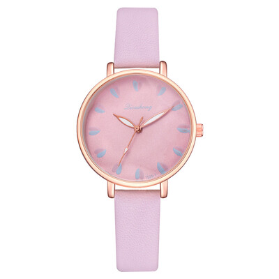 

Korean version of the small fresh PU quartz watch love flowers delicate scale ladies watch