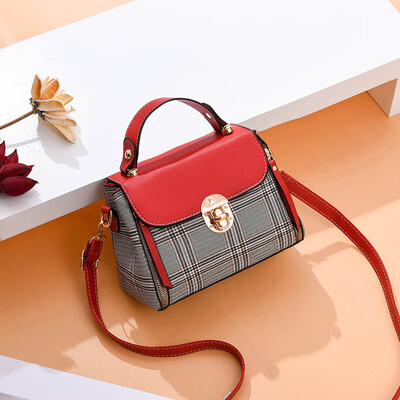 

Small bag female 2019 spring&summer new cool womens bag Korean version of the fresh fashion single shoulder Messenger bag