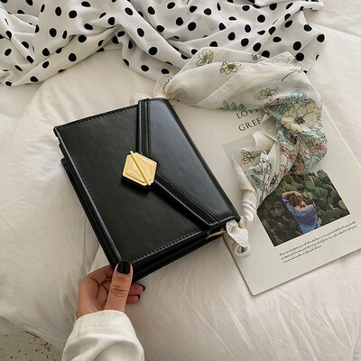 

Senior sense small bag female 2019 new tide foreign air shoulder bag wild simple fashion chain diagonal small square bag