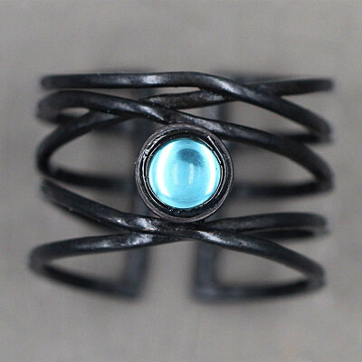 

Creative Abstract Art Lines Winding Moonstone Ring Europe And The United States Black Gold Ring