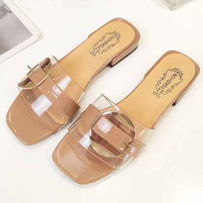 

The same kind of slippers with low heels&fashionable outwear in spring&summer